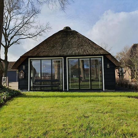 Holiday Home Heeresteeg In Nieuwleusen With Garden De Meele Luaran gambar
