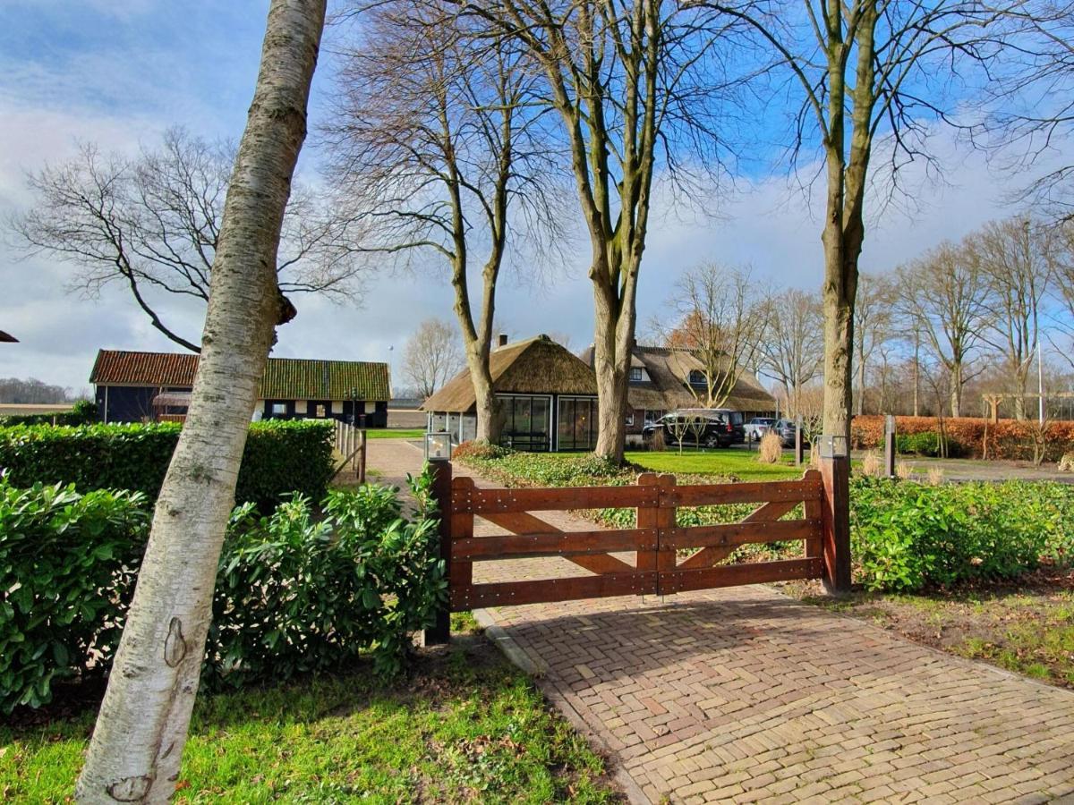 Holiday Home Heeresteeg In Nieuwleusen With Garden De Meele Luaran gambar